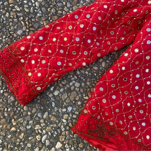 Vtg Drapers & Damon’s bright red ethnic beaded gold trim mirror disc jacket - Picture 5 of 8